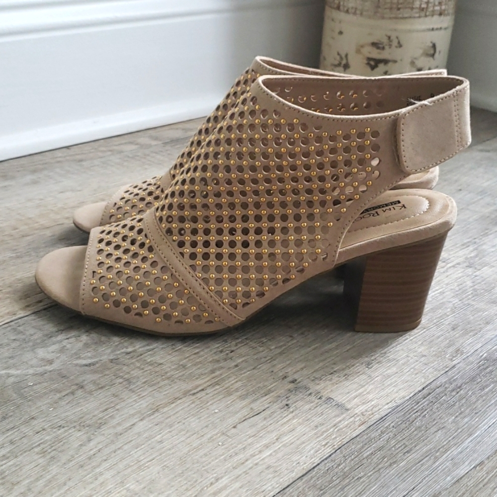 Kim Rogers Susie Sandals in Beige - Picture 3 of 11